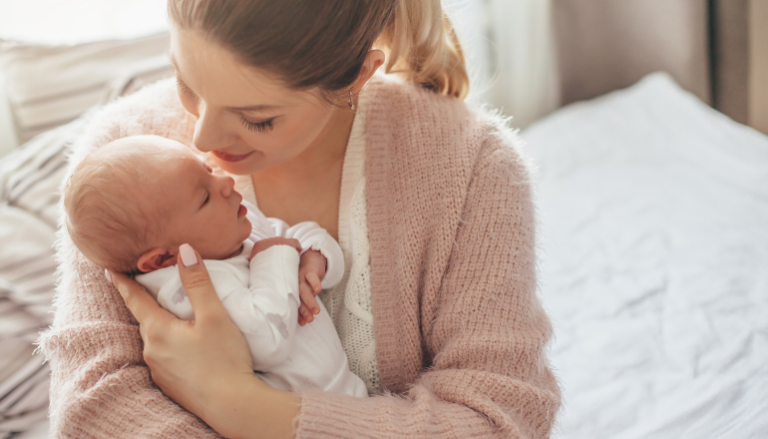 10 Perfect Gifts for New Moms That She’ll Absolutely Love